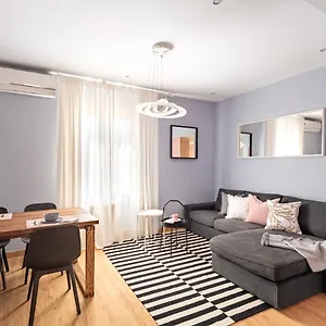  Appartamento Three Bedrooms Spagna