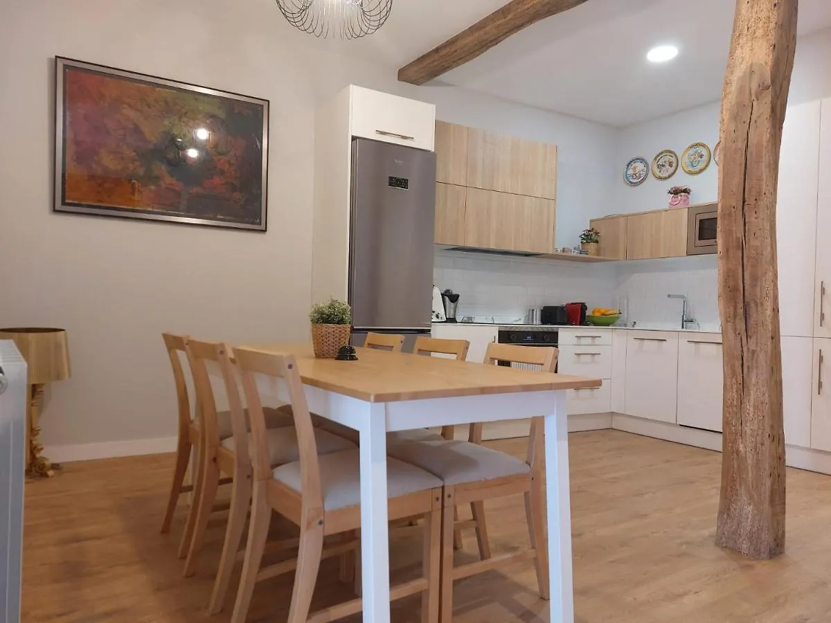 Alloggio in famiglia Habitacion En Apartamento Con Zonas Comunes Compartida H3 Bilbao Spagna