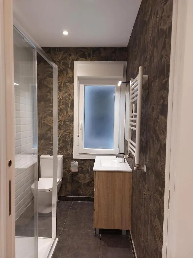 Habitacion En Apartamento Con Zonas Comunes Compartida H3 Bilbao 0*,  Spagna